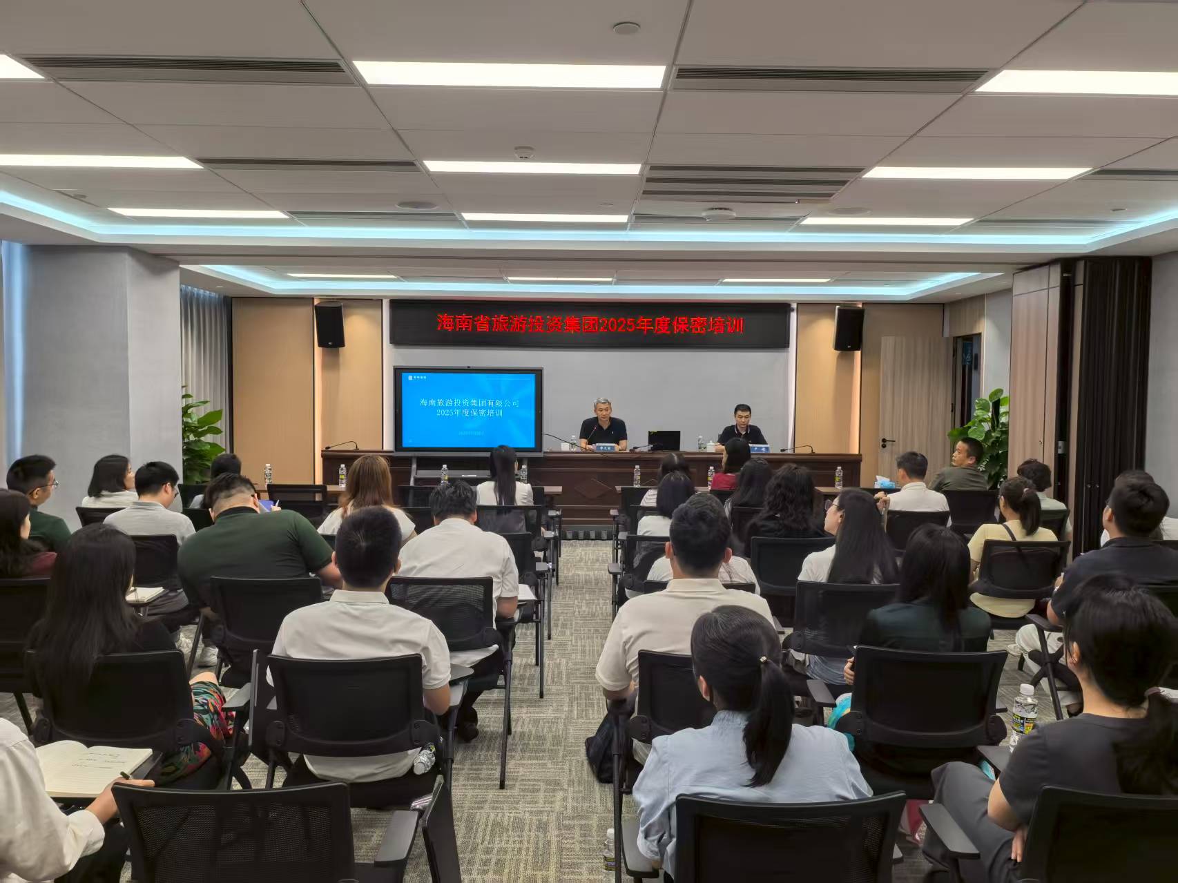 9e6306c2bf8695e817e8bf124a35798f.jpg 9e6306c2bf8695e817e8bf124a35798f.jpg